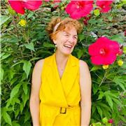 Insegnante madrelingua con esperienza ultra decennale, laureata in Germania con master in didattica ottenuto presso Goethe Institut Deutschland